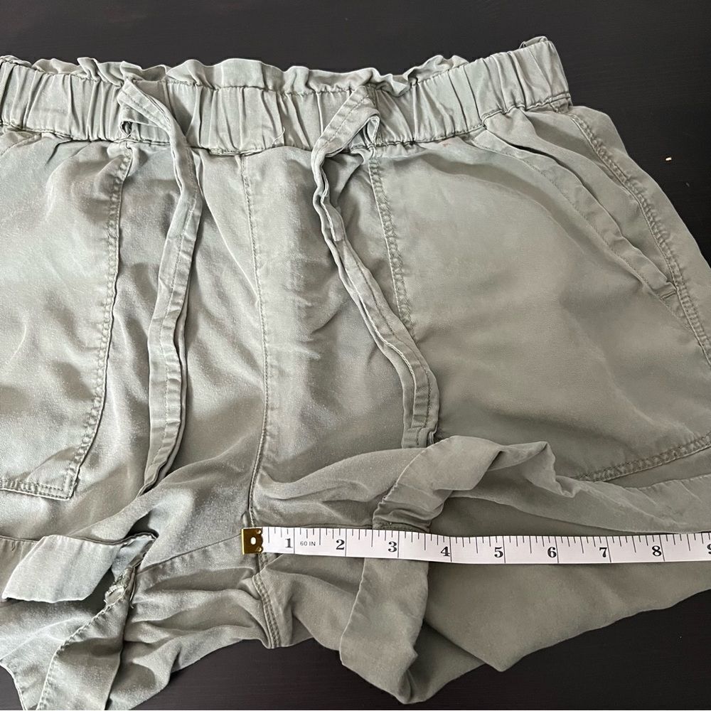 Aerie Shorts Womens Small Olive Green Elastic Waist Pockets Pull On Lightweight - Picture 9 of 9